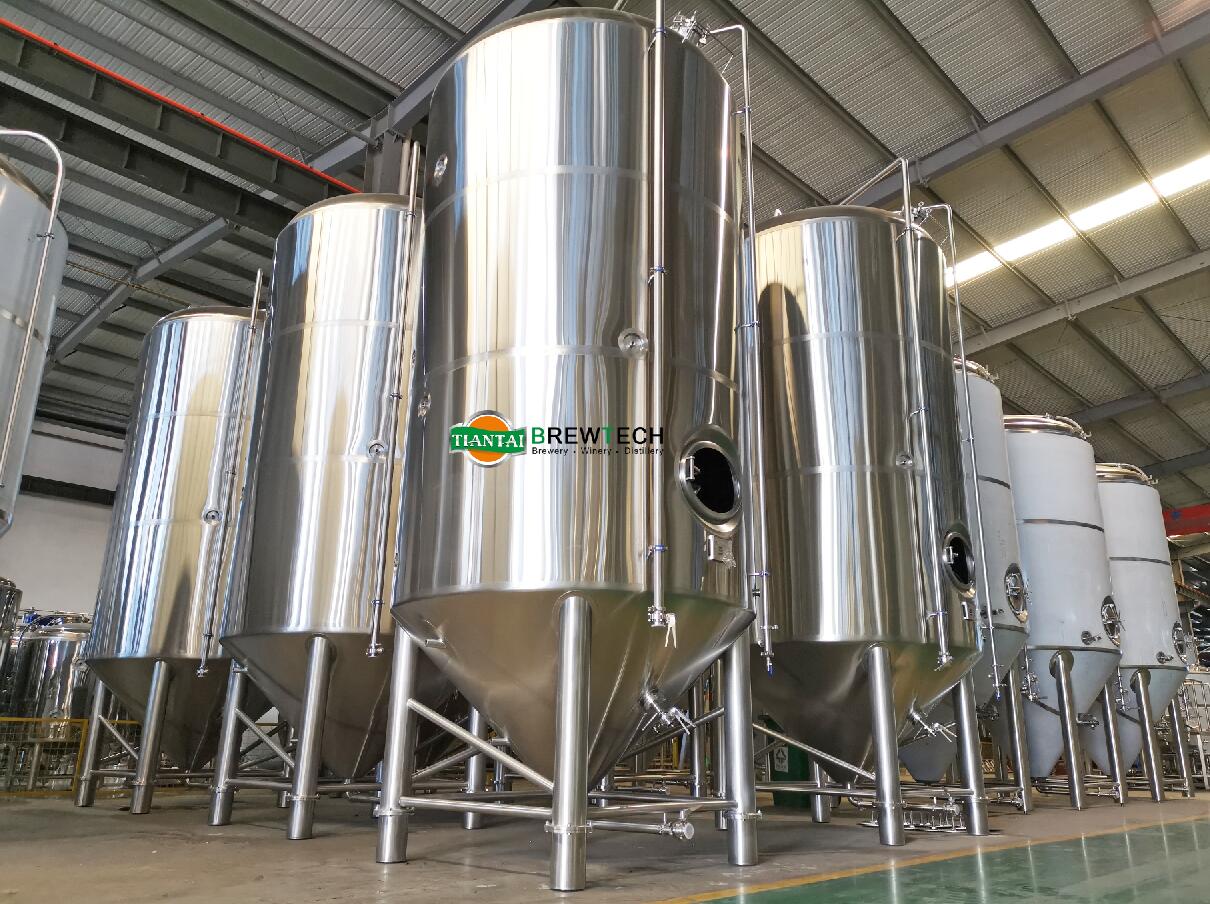 <b>80hl Jacketed conical fermenter</b>